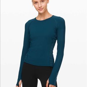 Lululemon top